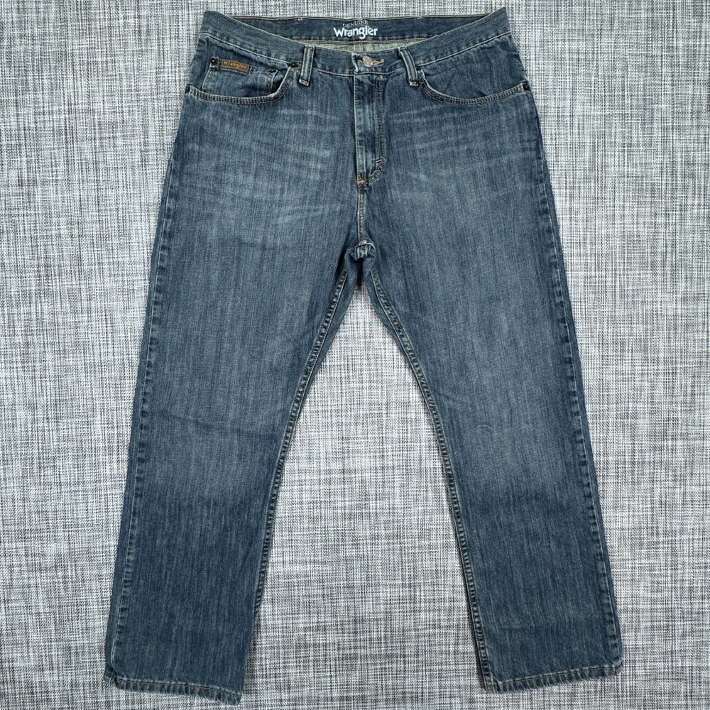 Wrangler Mens Classic Fit Straight Leg Jeans 38x29 Blue Cotton Denim Five Pocket